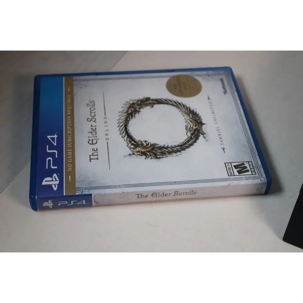 Sony Playstation 4 PS4 500GB Console Bundle, white Controller, charger,